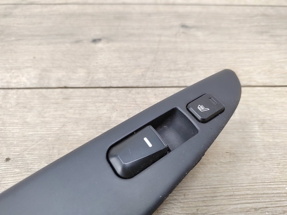 Кнопка стеклоподъемника, 1500 рублей, Москва