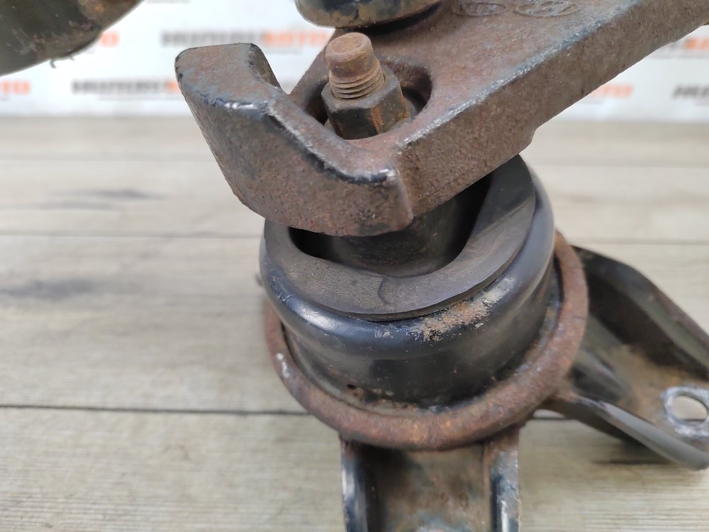 Подушка двигателя, 2000 рублей, Москва