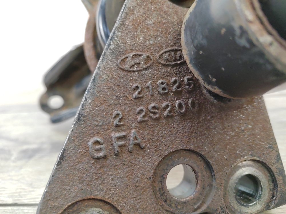 Подушка двигателя, 2000 рублей, Москва