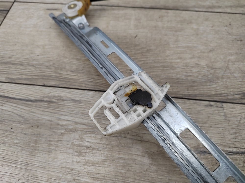 Стеклоподъемник, 2000 рублей, Москва