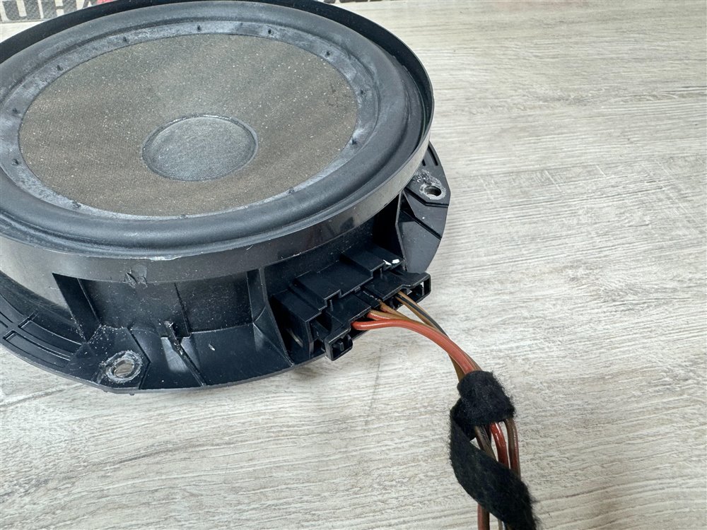 Динамик, 1300 рублей, Севастополь