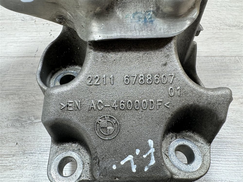 Кронштейн двигателя, 1000 рублей, Севастополь