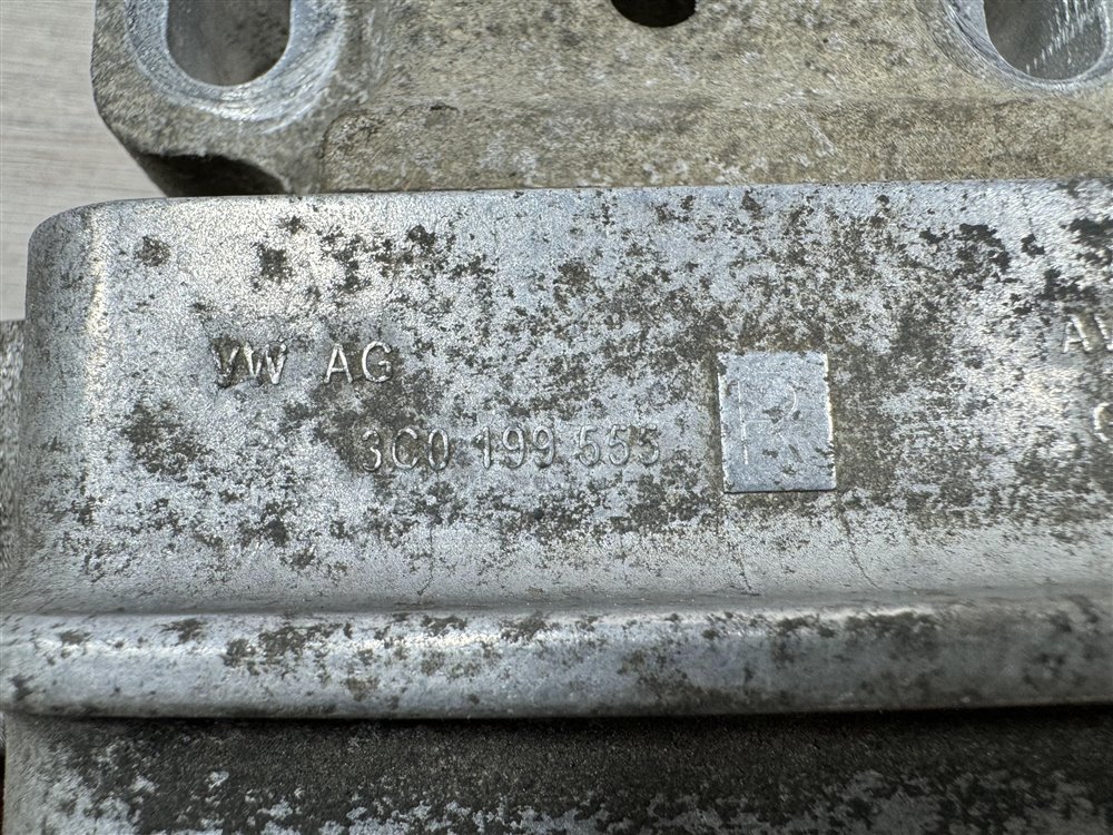 Подушка двигателя, 2500 рублей, Севастополь