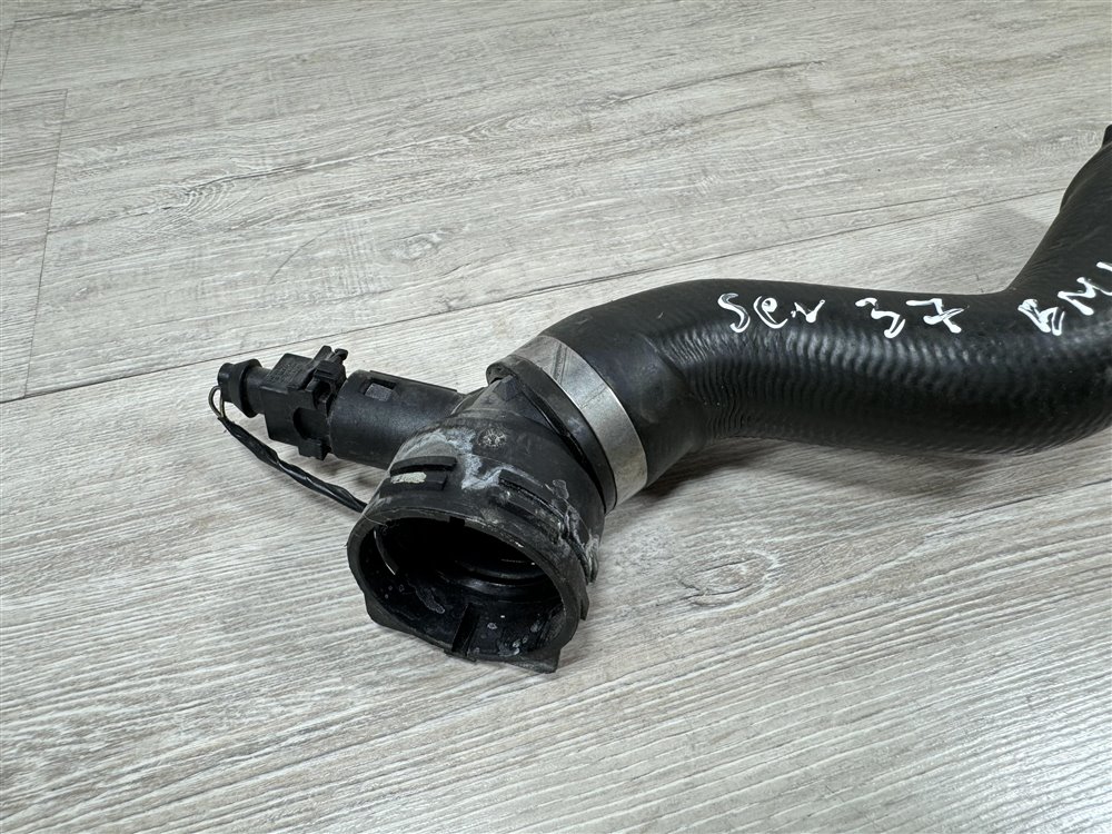 Патрубок системы охлаждения, 1000 рублей, Севастополь