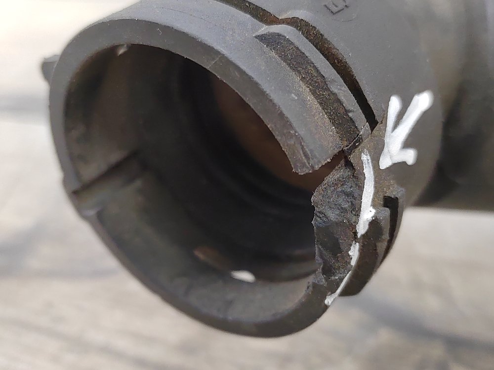 Патрубок системы охлаждения, 2000 рублей, Москва