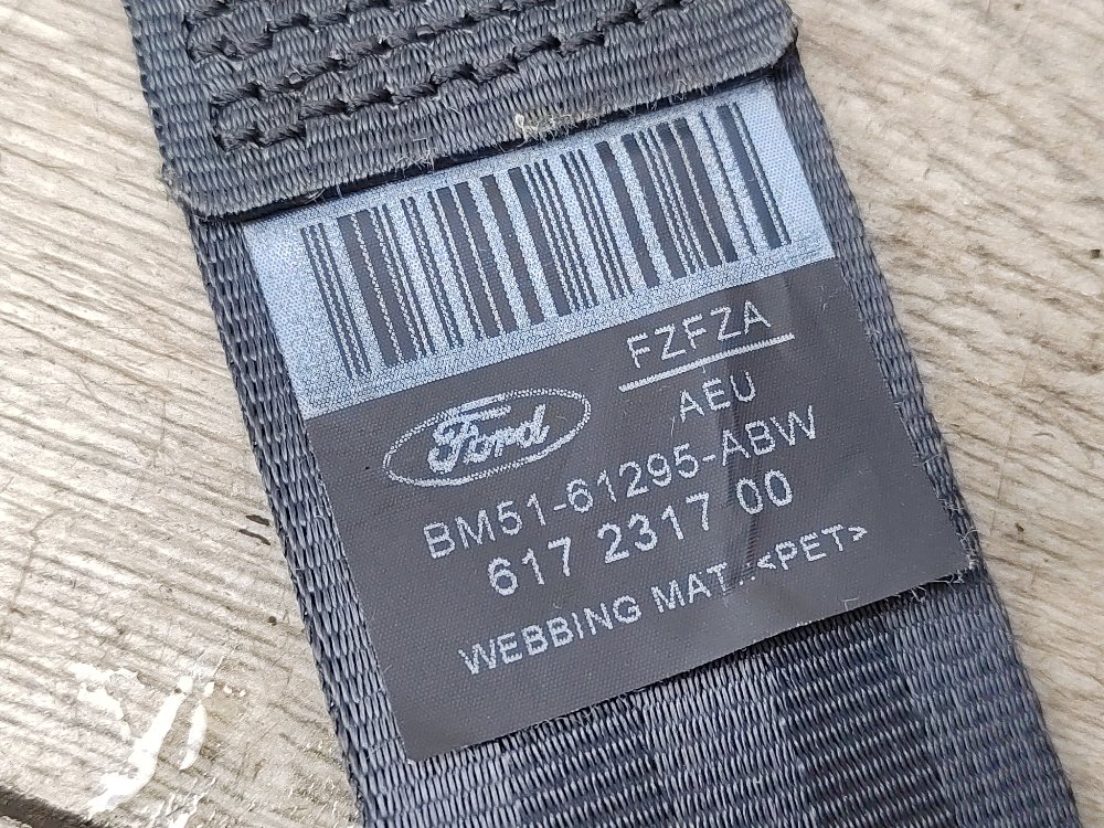 Ремень безопасности, 2000 рублей, Москва