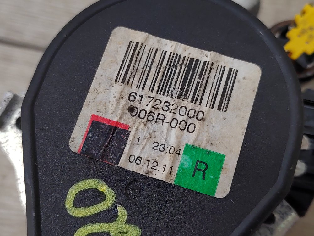 Ремень безопасности, 2000 рублей, Москва