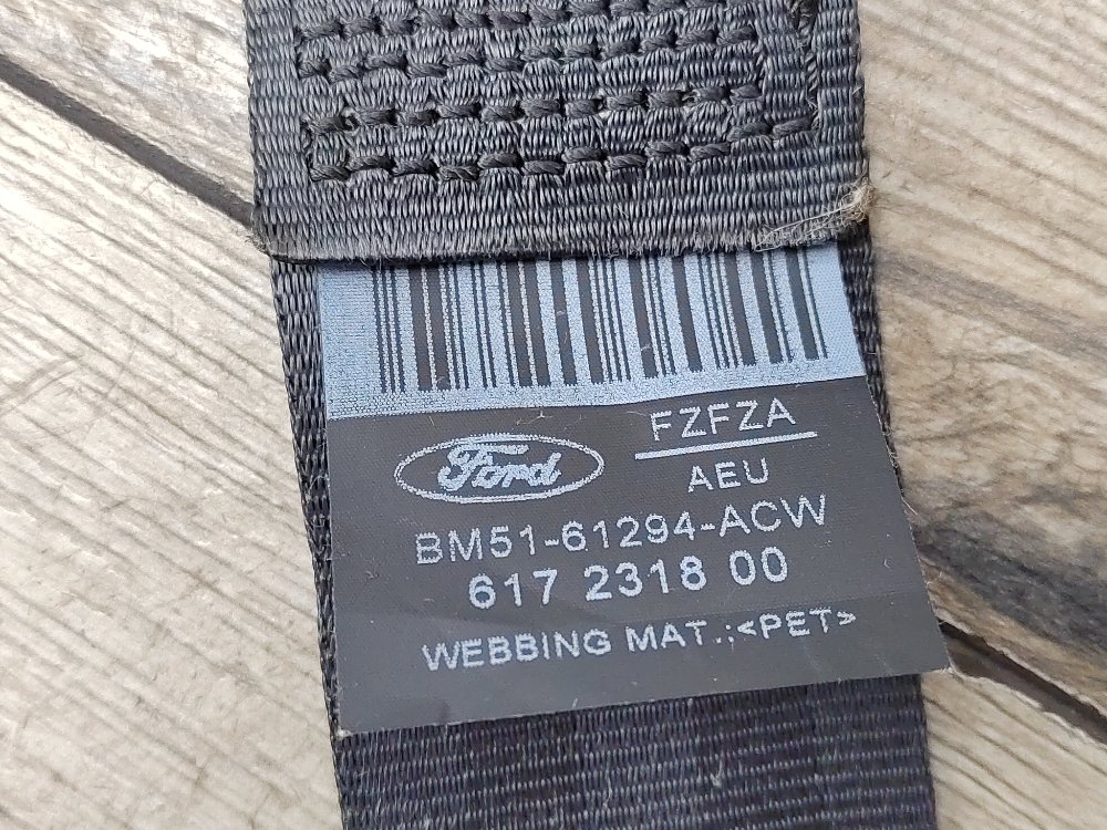 Ремень безопасности, 2000 рублей, Москва