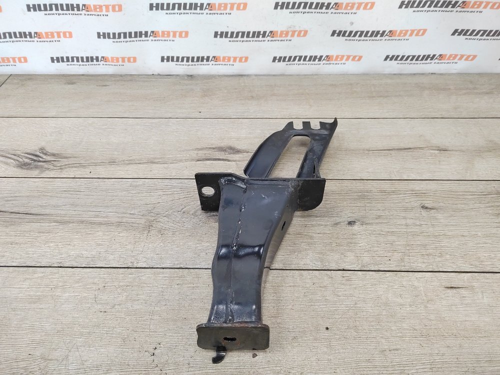 Кронштейн усилителя бампера, 2000 рублей, Москва