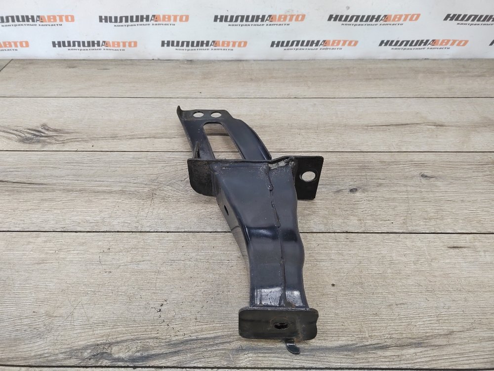 Кронштейн усилителя бампера, 2000 рублей, Москва