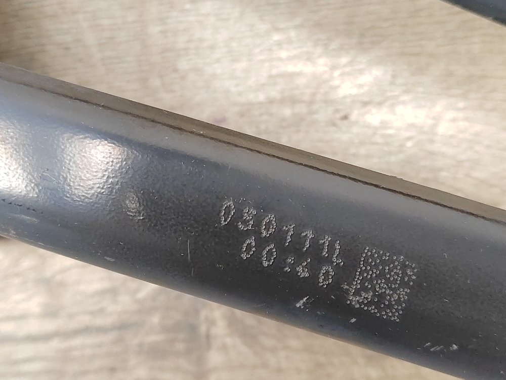 Кронштейн усилителя бампера, 2000 рублей, Москва