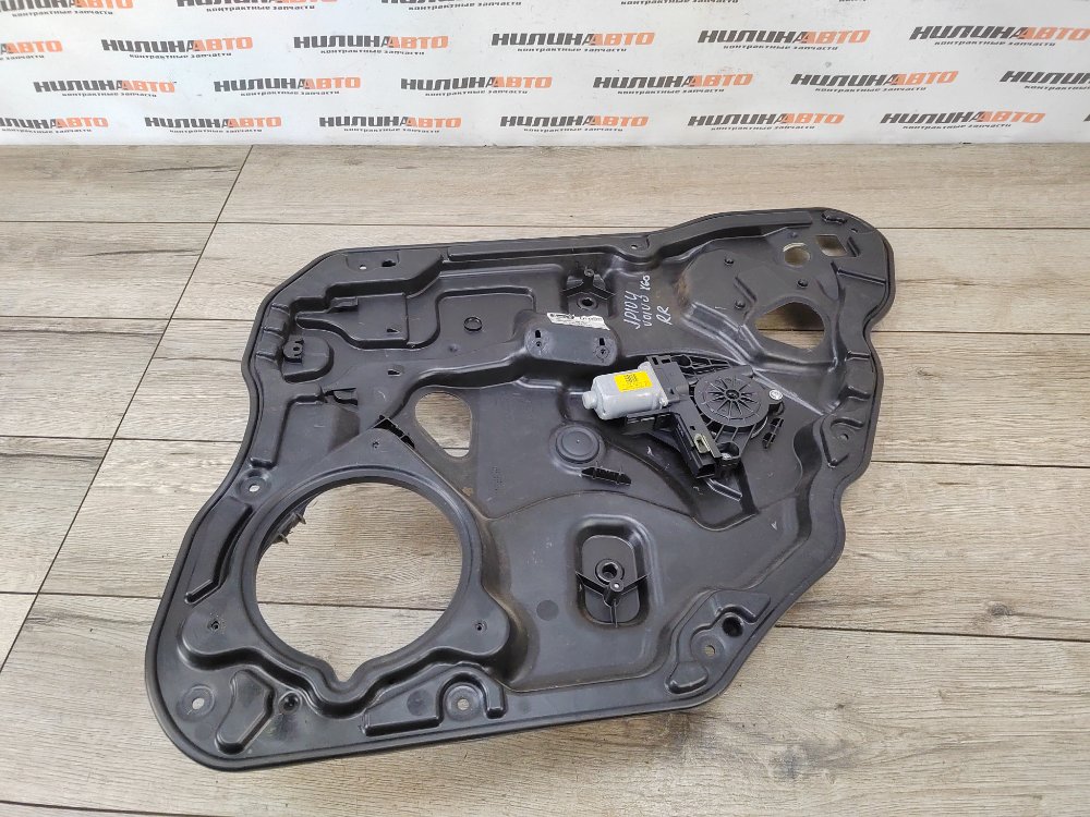 Стеклоподъемник, 1000 рублей, Москва