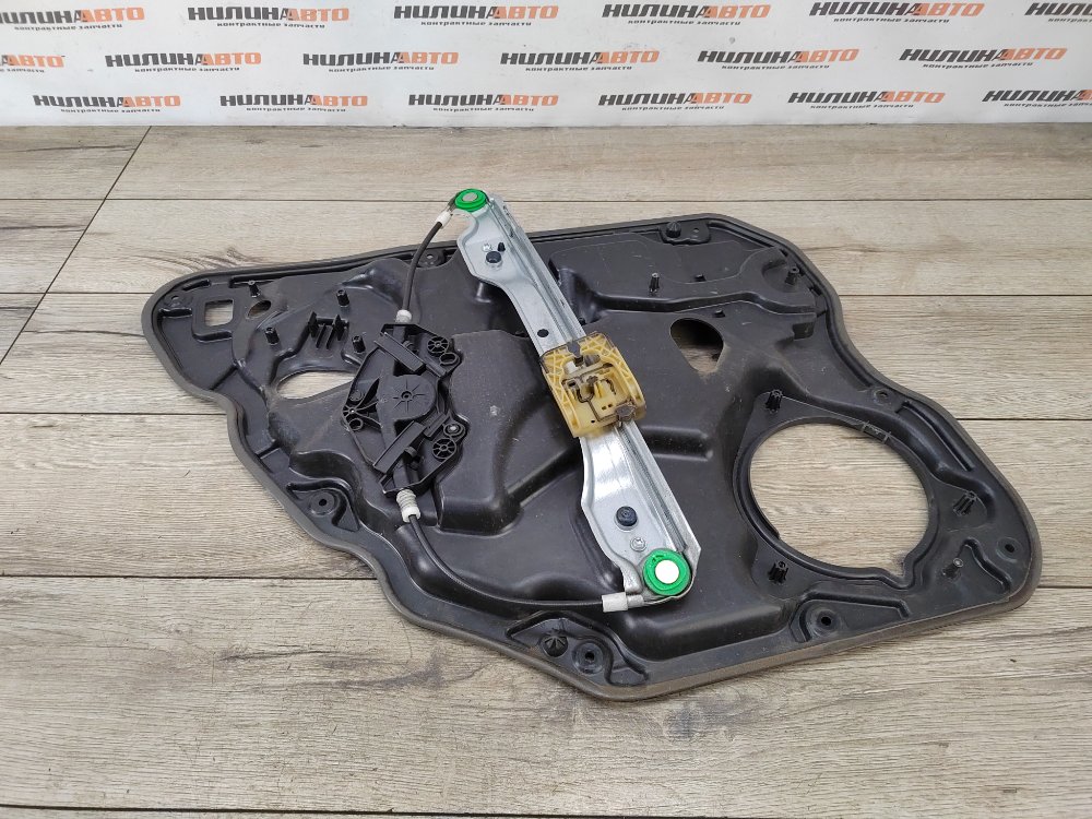 Стеклоподъемник, 1000 рублей, Москва