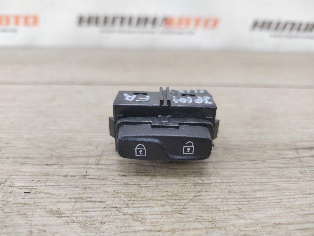 Кнопка центрального замка, 400 рублей, Москва