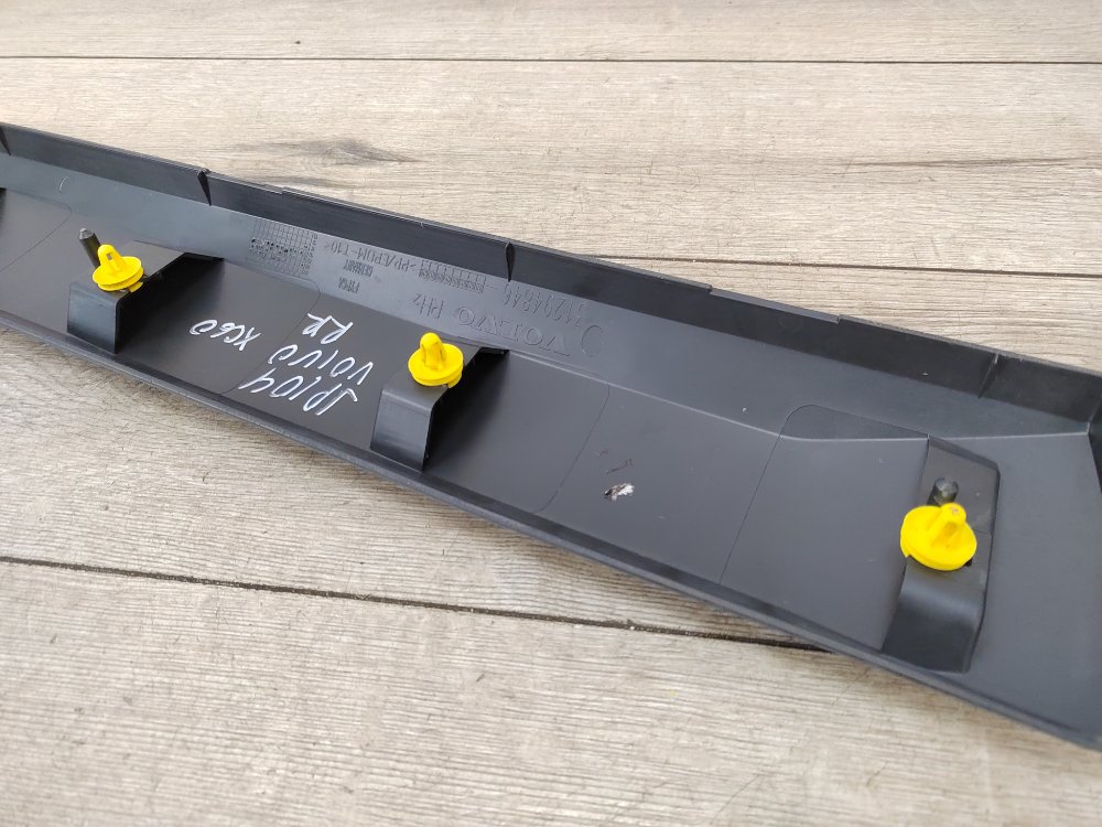 Молдинг двери, 2000 рублей, Москва