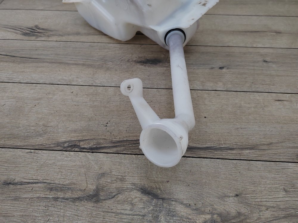 Бачок омывателя, 800 рублей, Москва