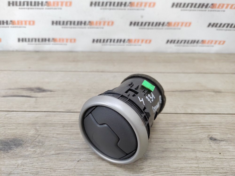 Дефлектор в торпедо, 300 рублей, Москва