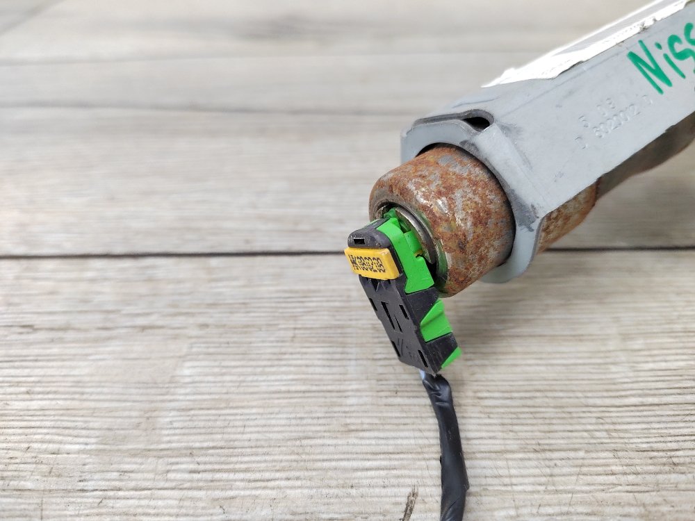 Подушка безопасности боковая, 2000 рублей, Москва