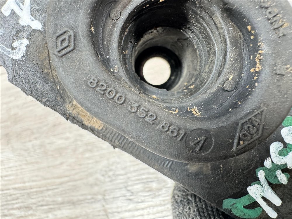 Подушка двигателя, 1000 рублей, Севастополь