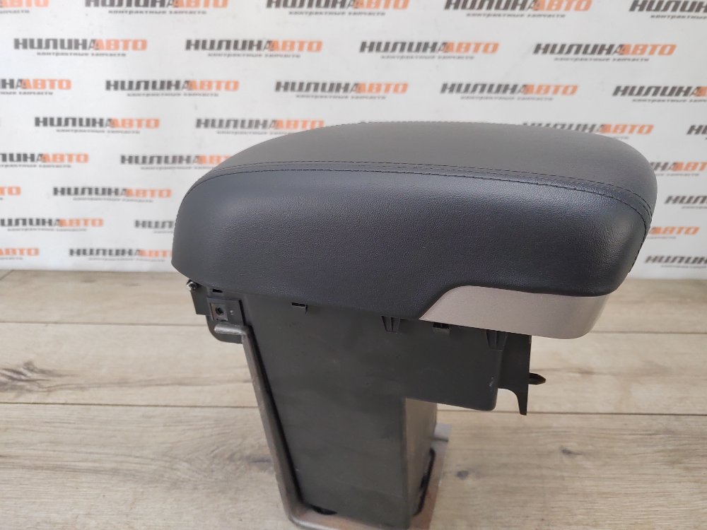 Подлокотник, 3000 рублей, Москва