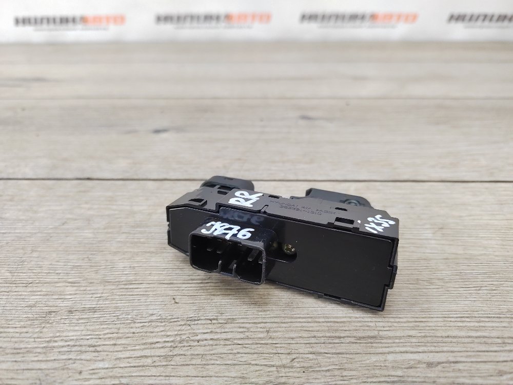 Кнопка стеклоподъемника, 1100 рублей, Москва