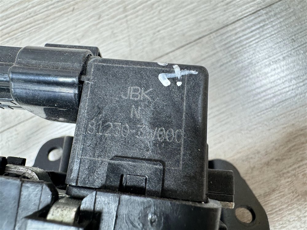 Замок крышки багажника, 3000 рублей, Севастополь