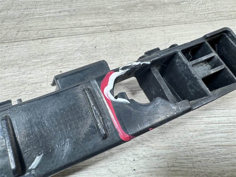 Кронштейн бампера, 500 рублей, Севастополь