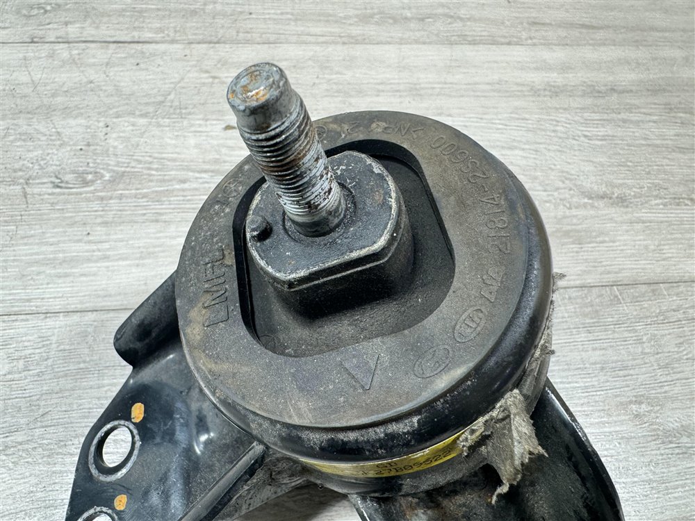 Подушка двигателя, 2000 рублей, Севастополь