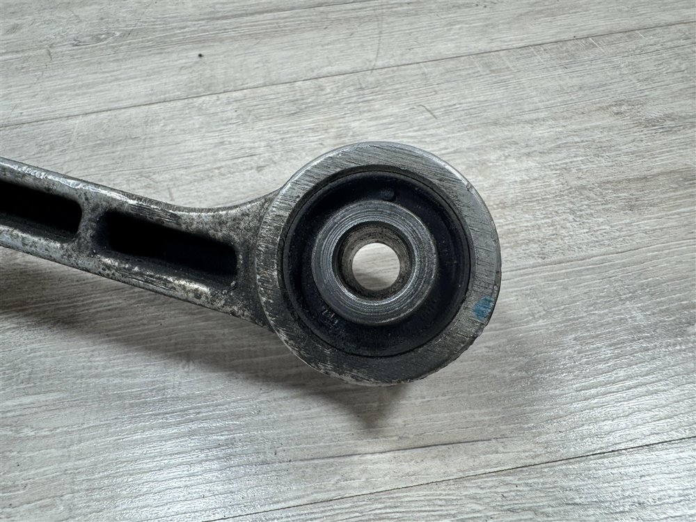 Подушка двигателя, 1500 рублей, Севастополь