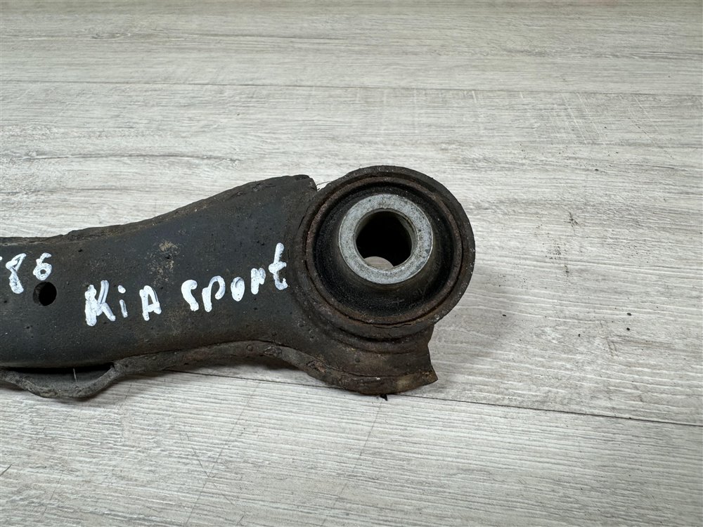 Рычаг задней подвески верхний, 250 рублей, Севастополь