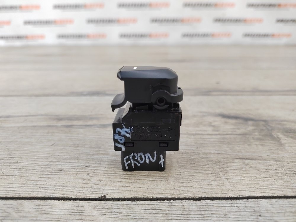 Кнопка стеклоподъемника, 1400 рублей, Москва