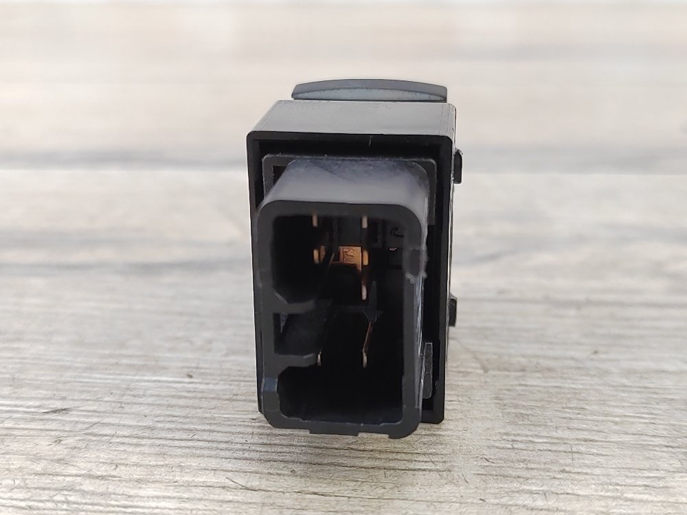 Кнопка стеклоподъемника, 1400 рублей, Москва