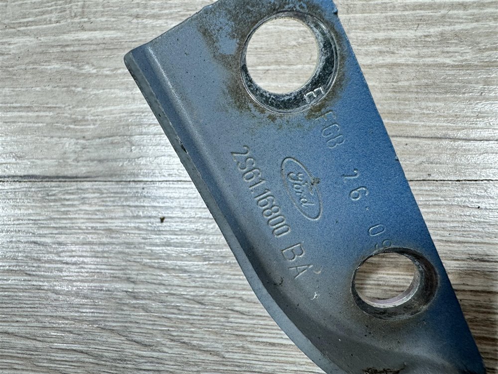 Петля капота, 400 рублей, Севастополь