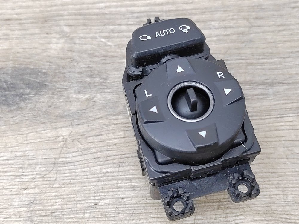 Блок управления зеркалами, 500 рублей, Москва