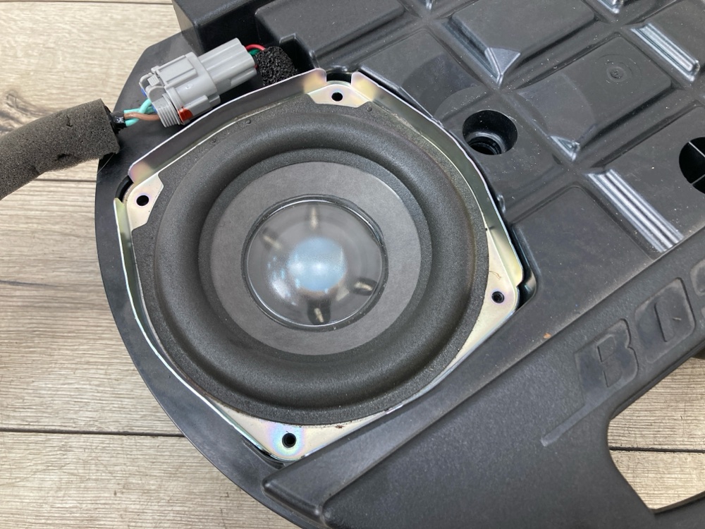 Сабвуфер, 8000 рублей, Москва