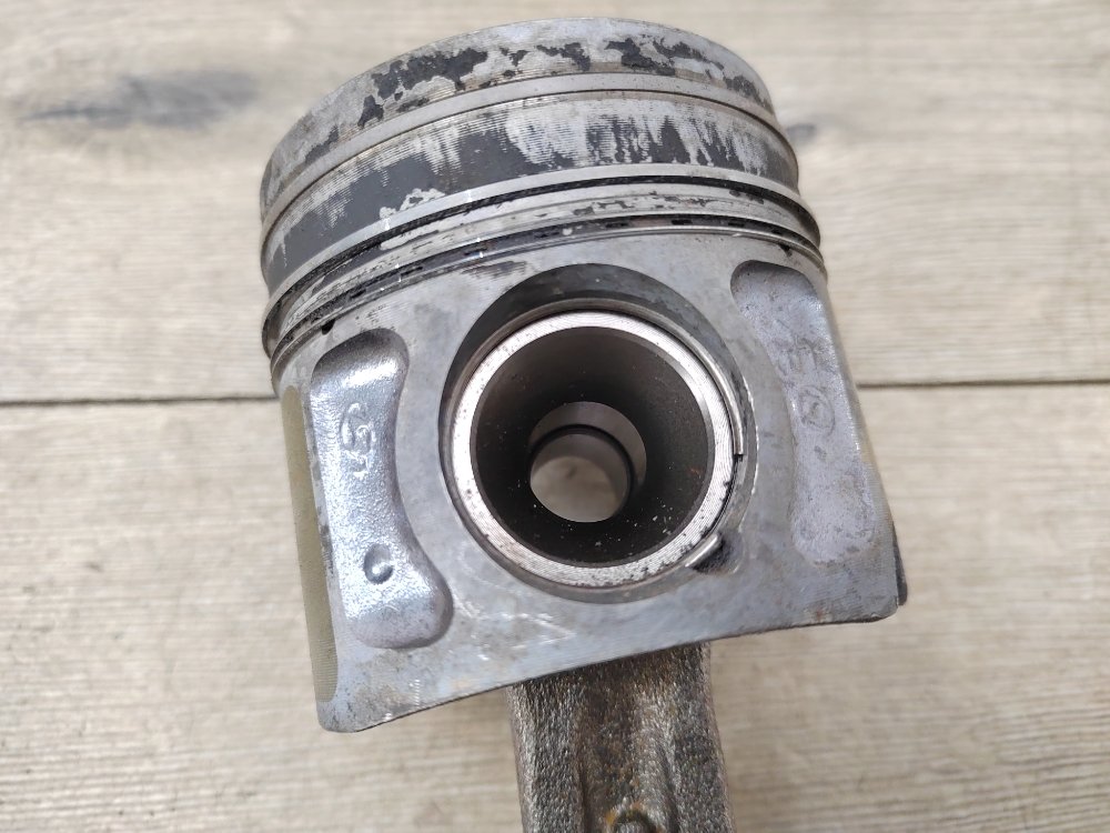 Шатун двигателя, 2500 рублей, Москва