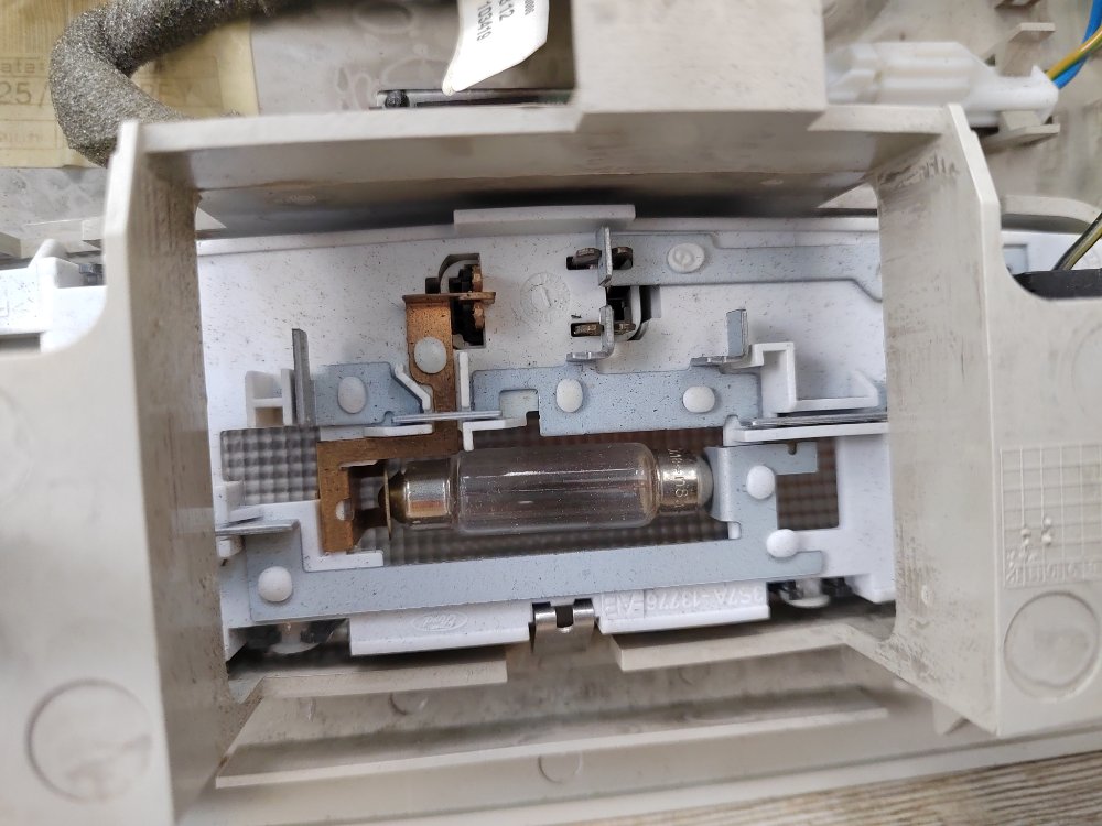 Плафон салона, 1200 рублей, Москва