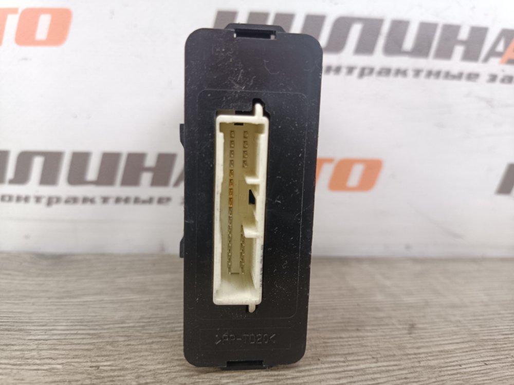 Блок управления светом, 2000 рублей, Москва