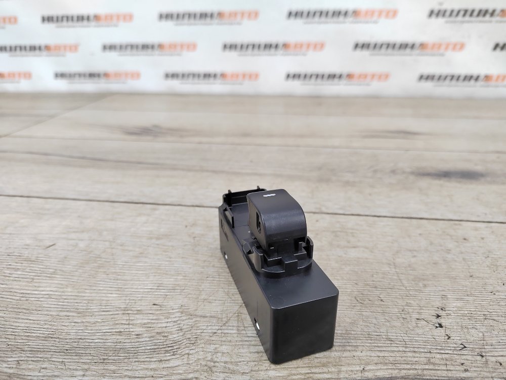 Кнопка стеклоподъемника, 700 рублей, Москва