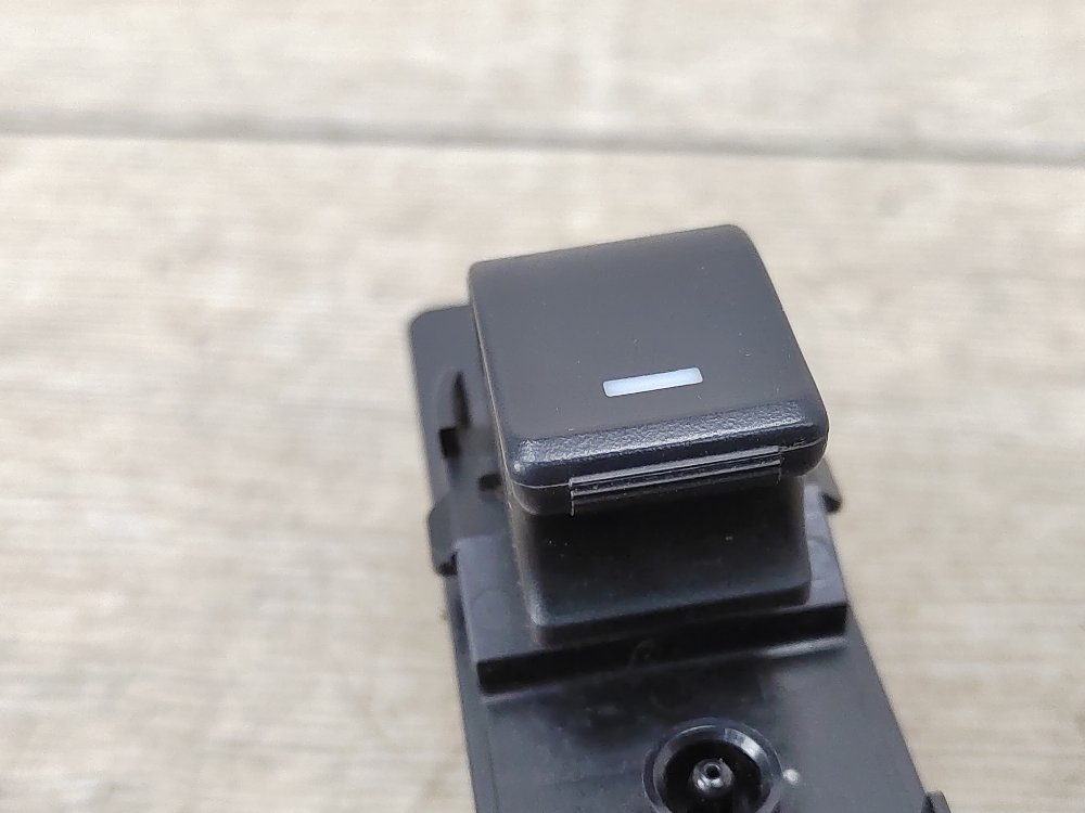 Кнопка стеклоподъемника, 700 рублей, Москва