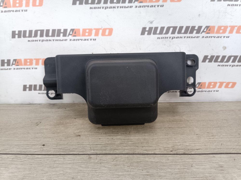 Накладка передней панели, 500 рублей, Москва