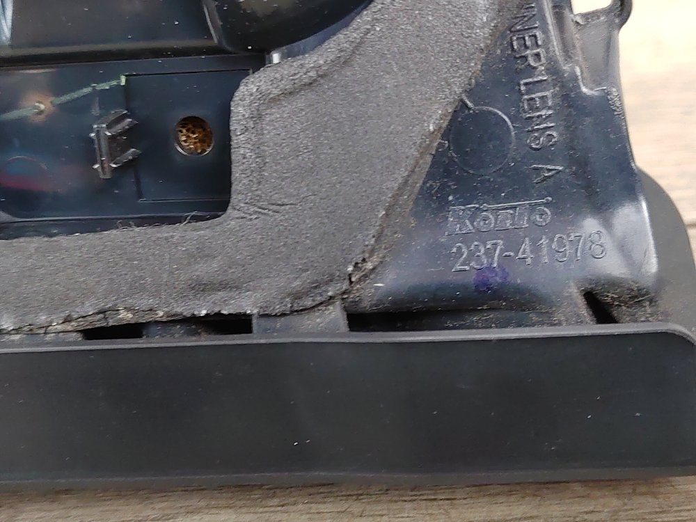 Фонарь в крышку багажника, 4000 рублей, Москва