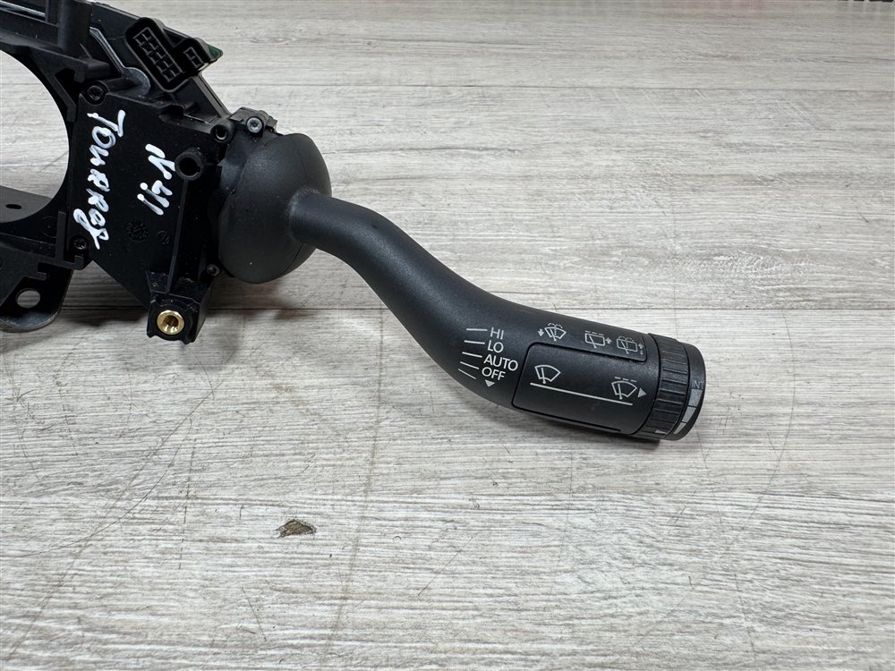 Подрулевой переключатель, 2000 рублей, Севастополь