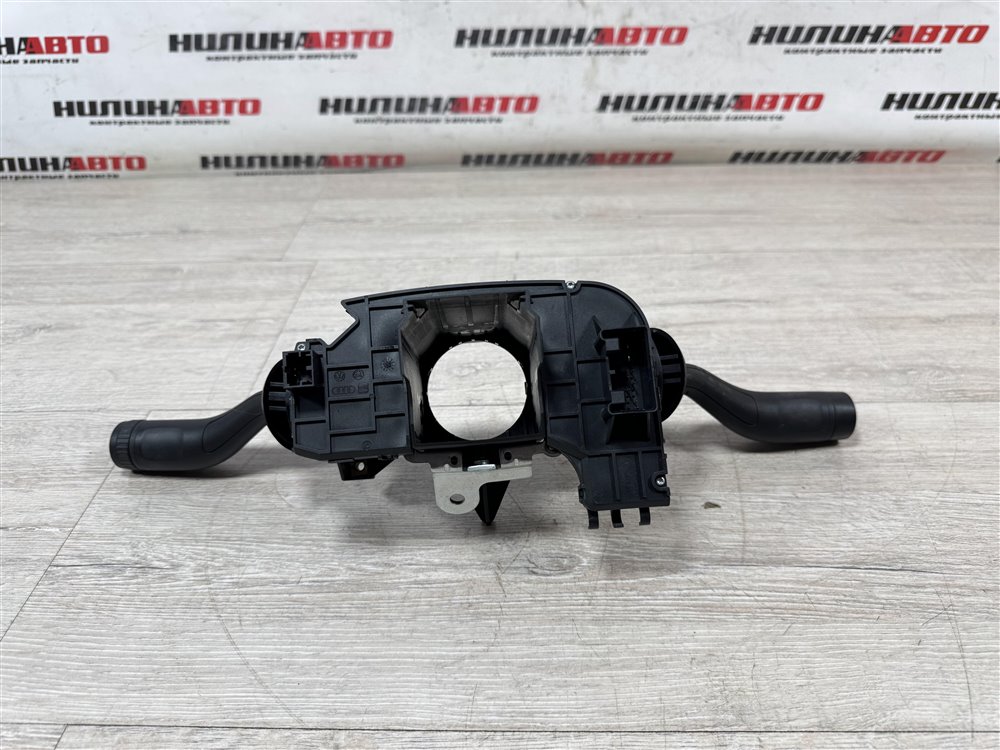 Подрулевой переключатель, 2000 рублей, Севастополь