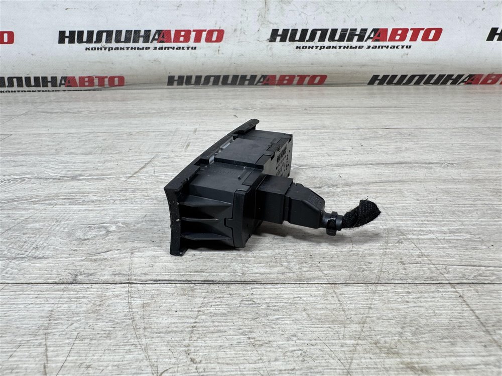 Кнопка курсовой устойчивости, 500 рублей, Севастополь