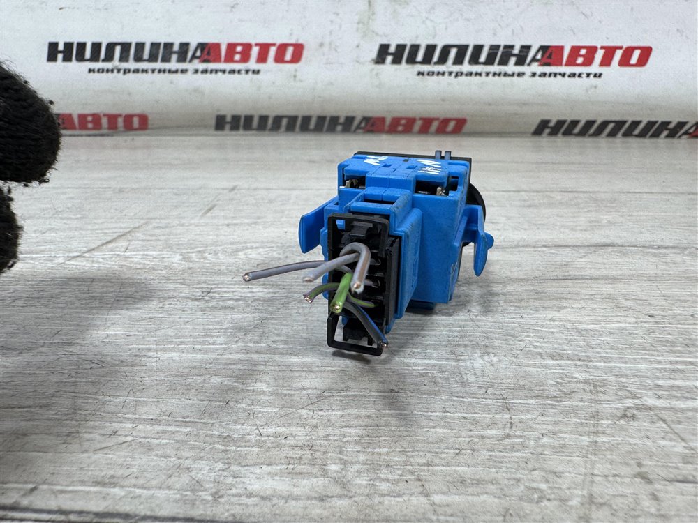 Кнопка корректора фар, 500 рублей, Севастополь