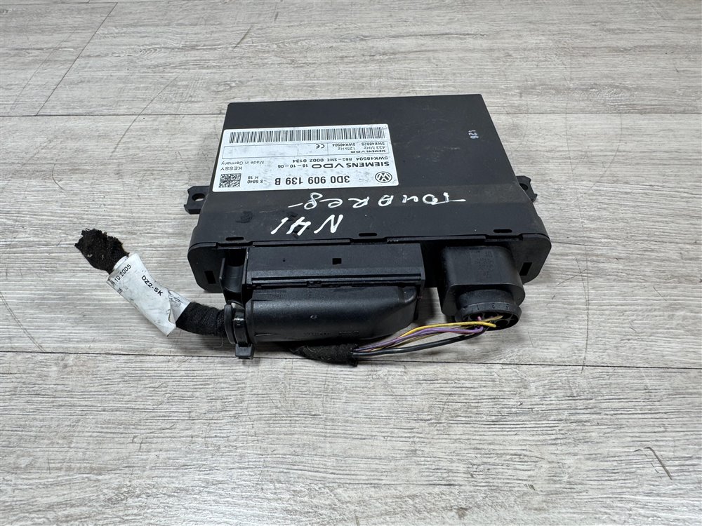 Блок управления центральным замком, 2500 рублей, Севастополь