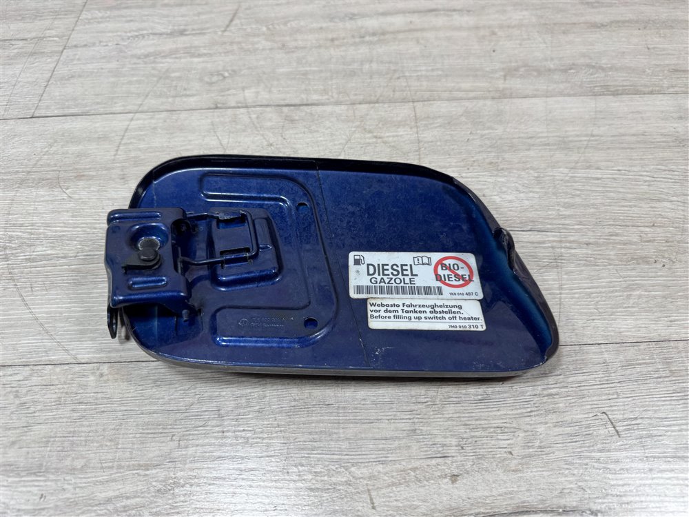 Лючок топливного бака, 500 рублей, Севастополь