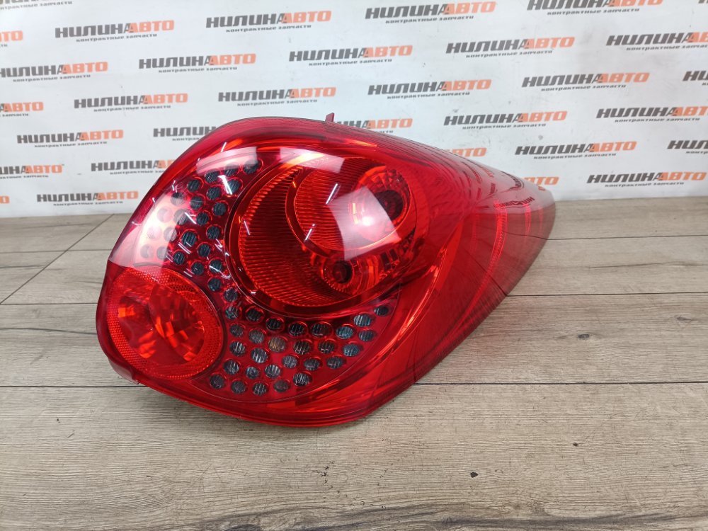 Фонарь в крыло, 1500 рублей, Москва