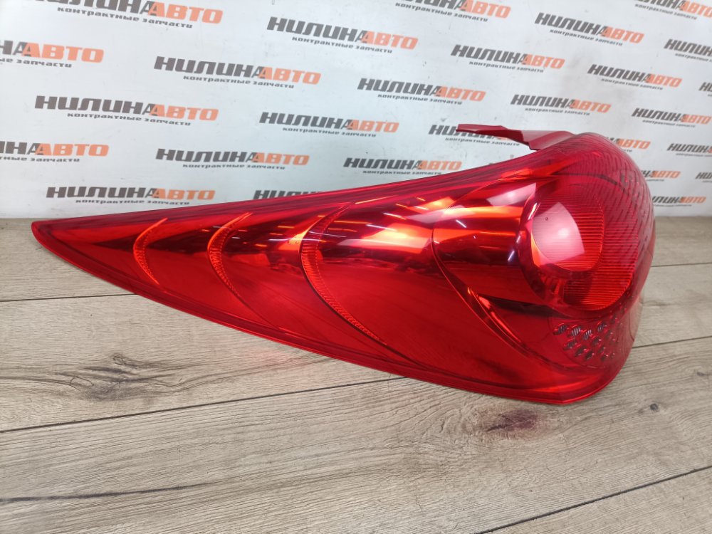 Фонарь в крыло, 1500 рублей, Москва